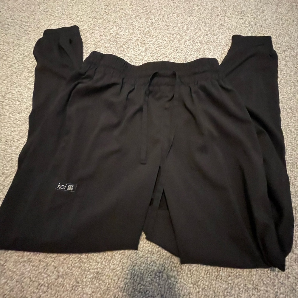 Scrub pants
